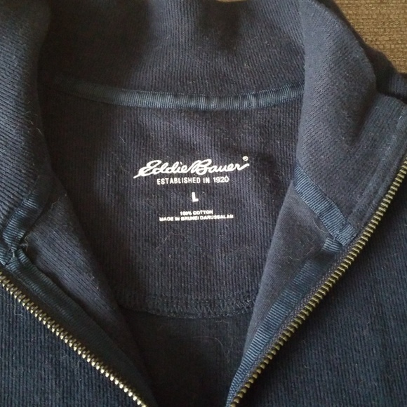 Eddie Bauer navy blue sweater - Picture 2 of 2